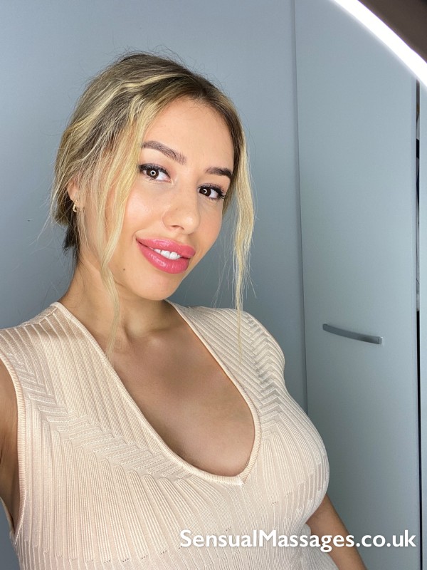 💋sensual Nude Erotic B2b Massage With Happy Ending💋