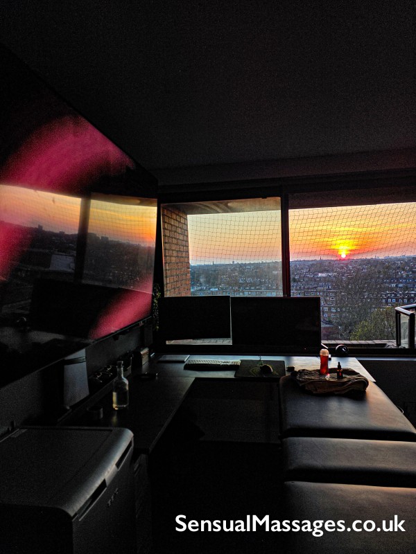 Apollo - Experienced Masseur In London For Both Men & Women