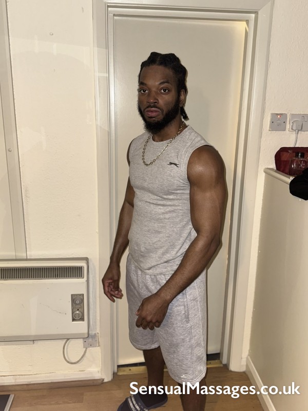 Uk No1 Luxury Male Escort & Massage Therapist - Whatsapp Only