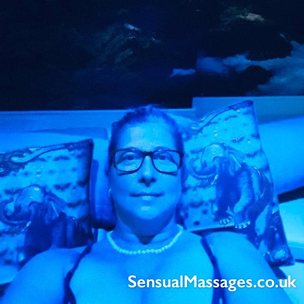 Independent Sensual Tantric Massage Therapist In Shoreditch London ✨ By Ravenna