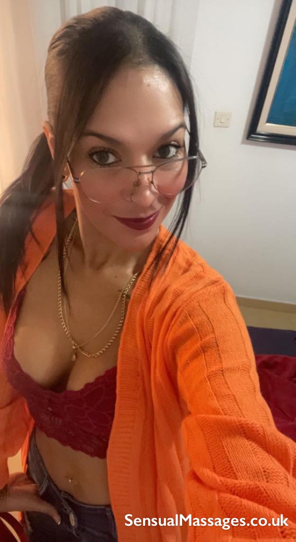 😈💦🫴 Elite Erotic Colombian Massage🫴💦😈 Ask Me About The Package For Your Birthday😋🥳🥳🥳🥳🔥