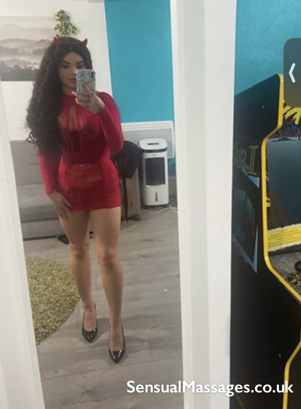 European Doll Escort In London • Long Hair & Curves • Area W2