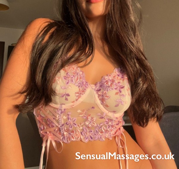 Asha, Indian Lady - Your Tantric Massage In Sw11