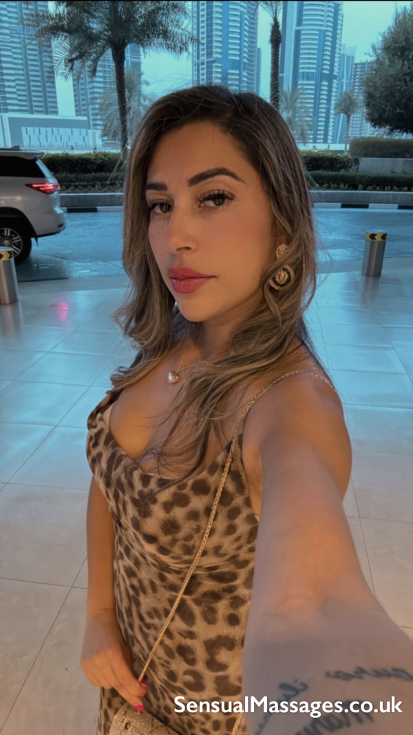 Gabyy Petite – Elegant Sensual Massage & Gfe