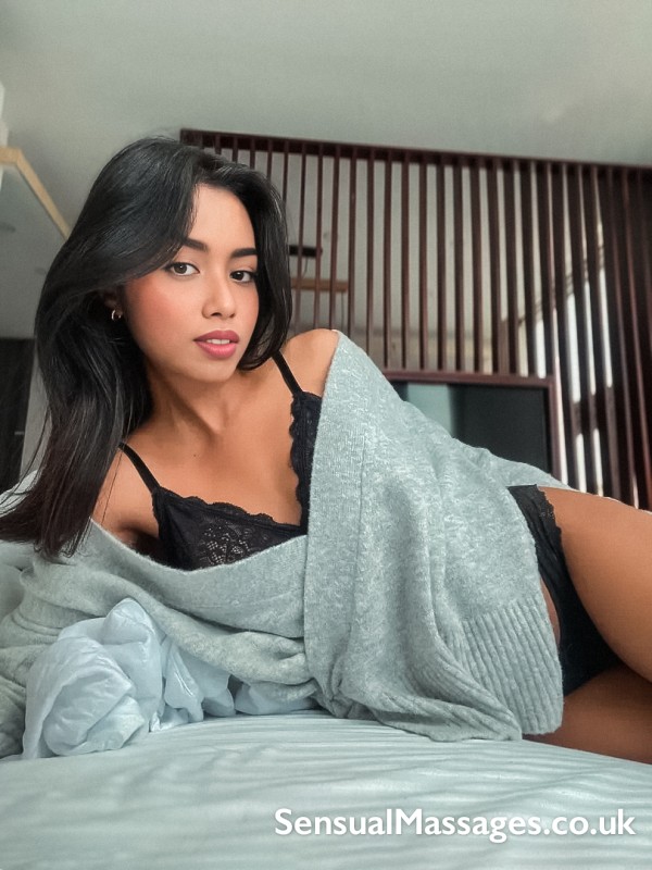 B2b Erotic And Sensual Massage In W2