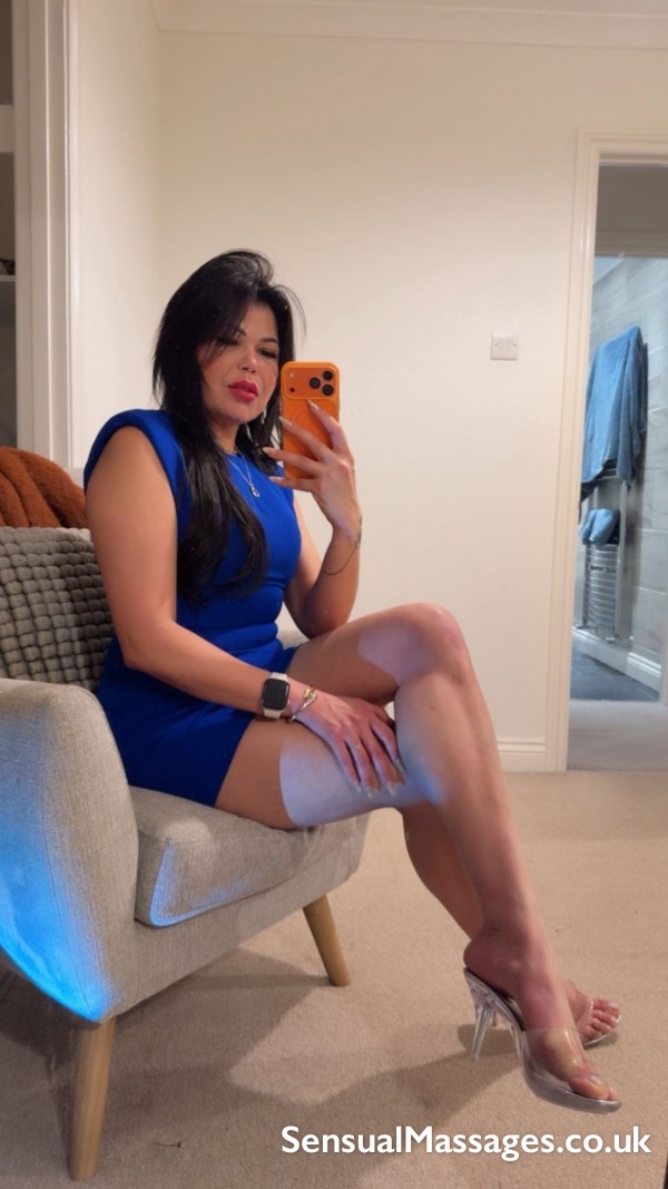 Jolie Special Tantric Special Massage In London