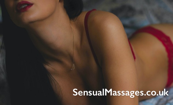 💋 Cool, Cosy, And Aromatic – Last Days In Town. Book Now.