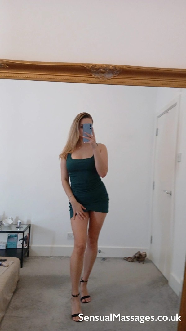 New In Town - Polish All Natural Girl