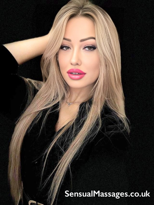 Tantric & B2b Full Body Massage In Stratford