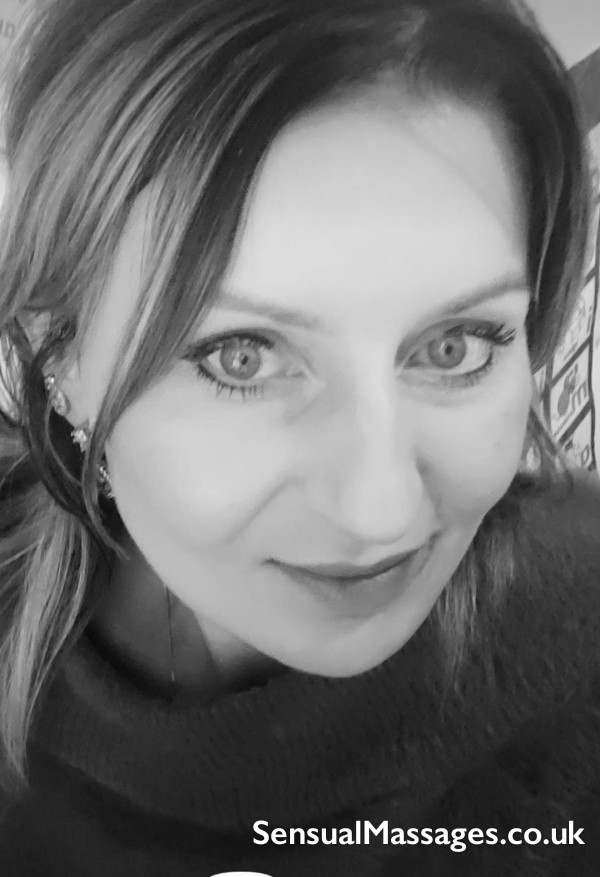 Polish Jessica - Outcall Massage In London For Gents