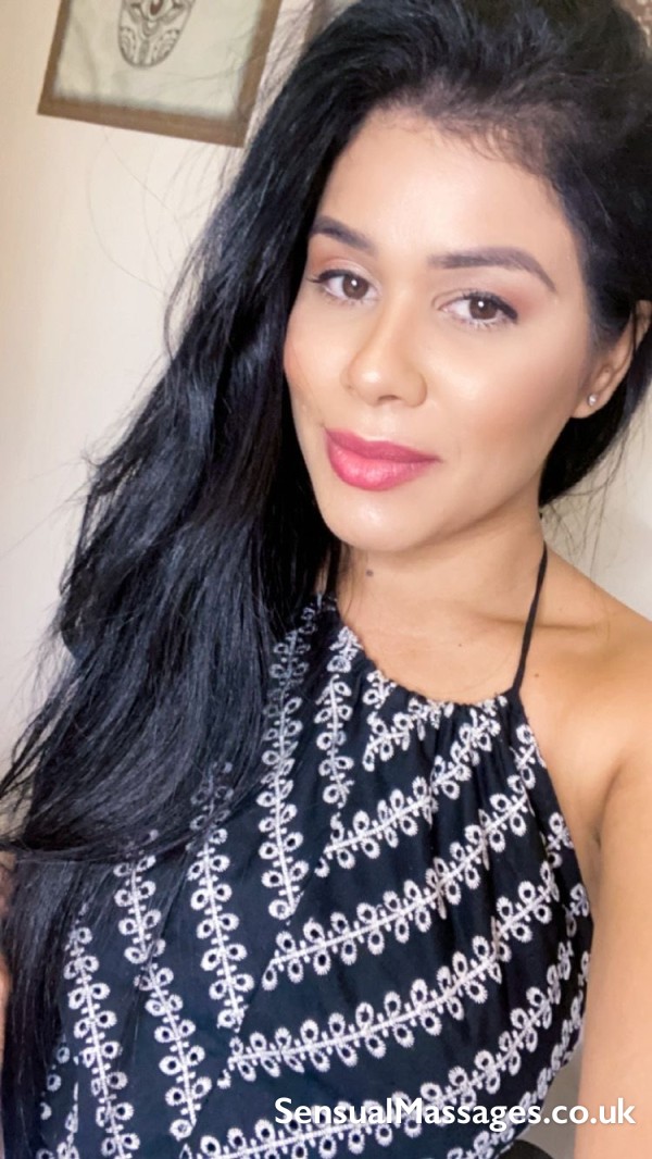 Sexy & Romantic - Private Candle Massage Near Liverpool Street