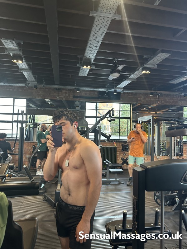 Arthur – Your Professional Male Masseur For Women In London