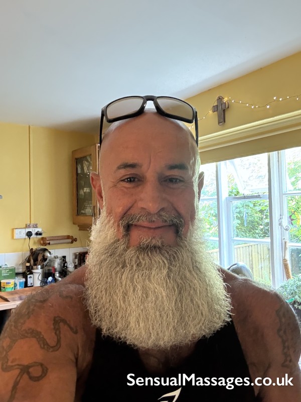 Shafique’s Sensual Massage Service For Women In Chichester