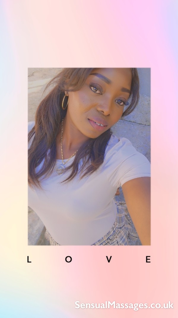 Massage Experience With Stacy – London Escort & Companion