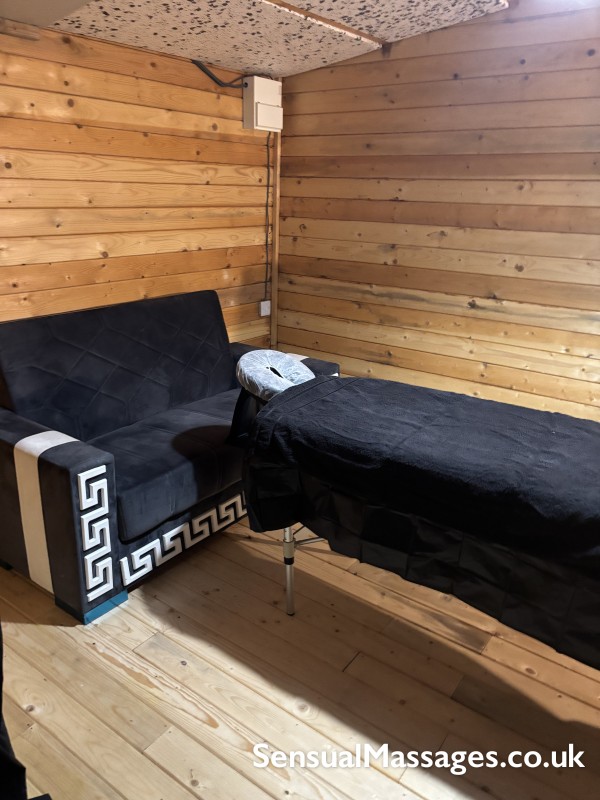 Tactile Therapies & Sensual Massages In Cheshire