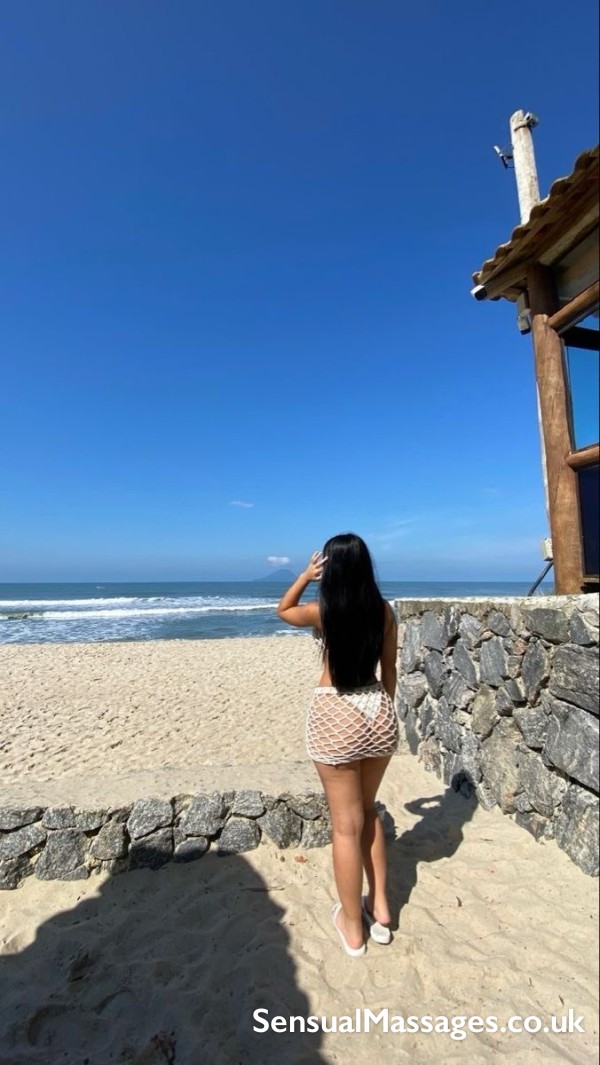 Bia  Tantric Erótic Nude Hot Massage