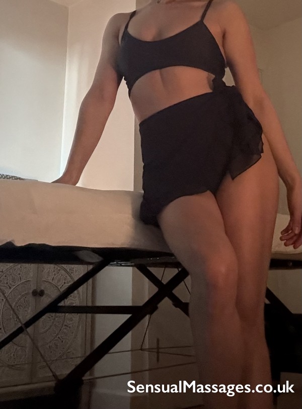 Sensual Tantric Massage For Full Body Energetic Orgasm And Deep Relaxation - Surrey
