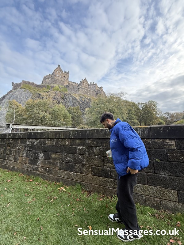 Yoni Massage For Women’s Vip Experience