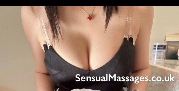 Amy Sexy Massage 💕