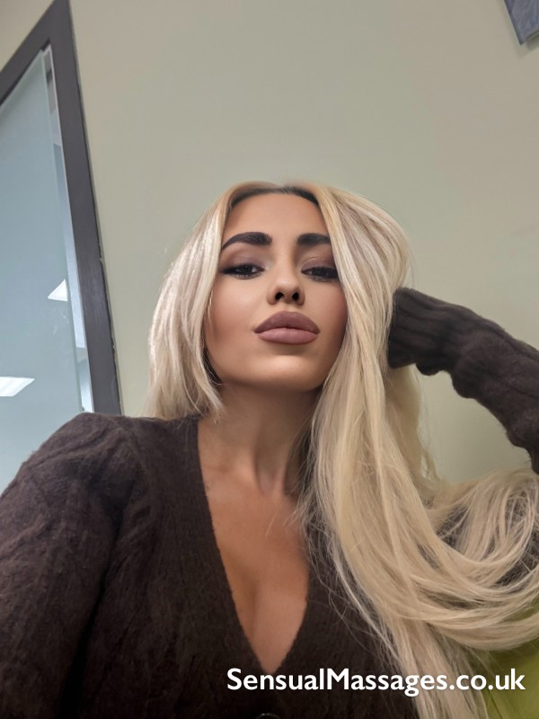 Liya, 25 - Best Tantric And B2b Massage In E3.